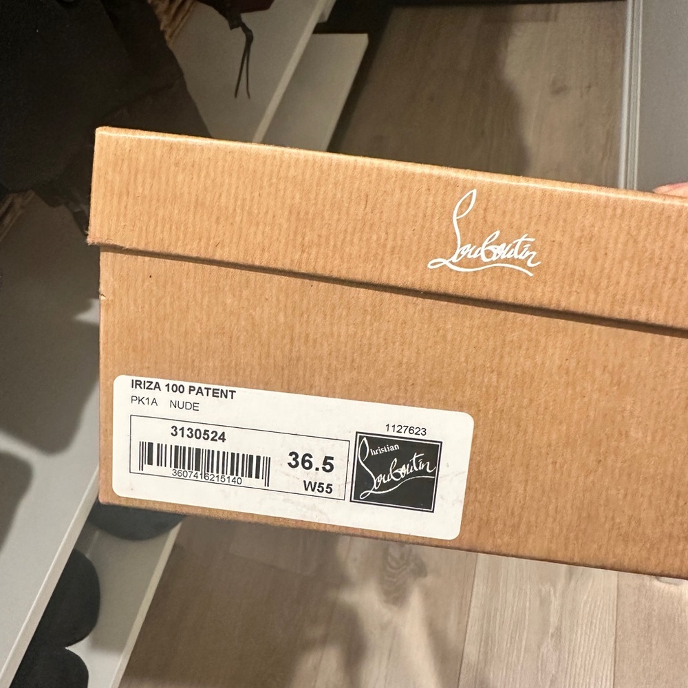 Red bottoms - Picture 2 of 3